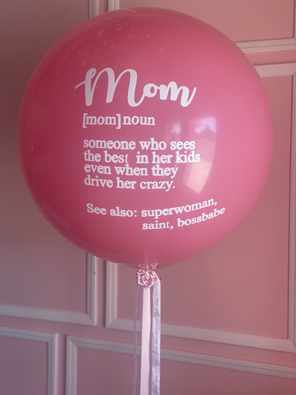 Mom is ... Balloon